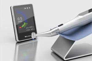 Motory a Apex locatory